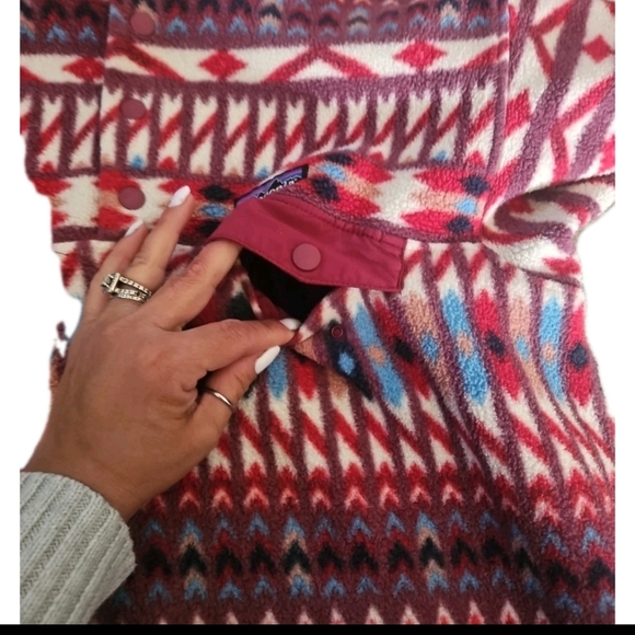 Patagonia Womens Aztec Print  Lightweight Synchilla® Snap-T® Pullover S - Picture 11 of 15